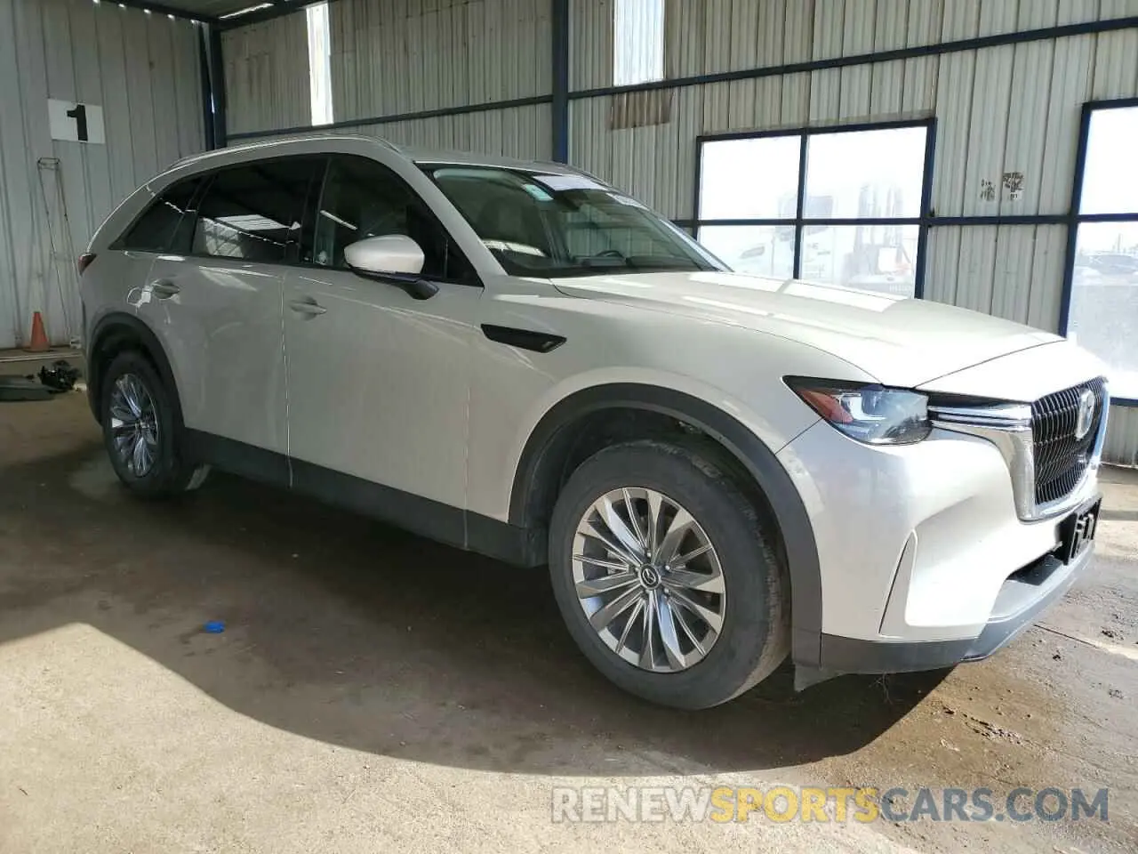 4 Фотография поврежденного автомобиля JM3KKCHDXR1123637 MAZDA CX-90 PREF 2024