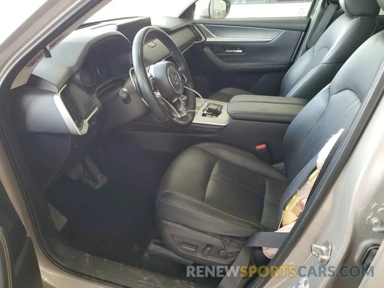 7 Фотография поврежденного автомобиля JM3KKCHDXR1123637 MAZDA CX-90 PREF 2024