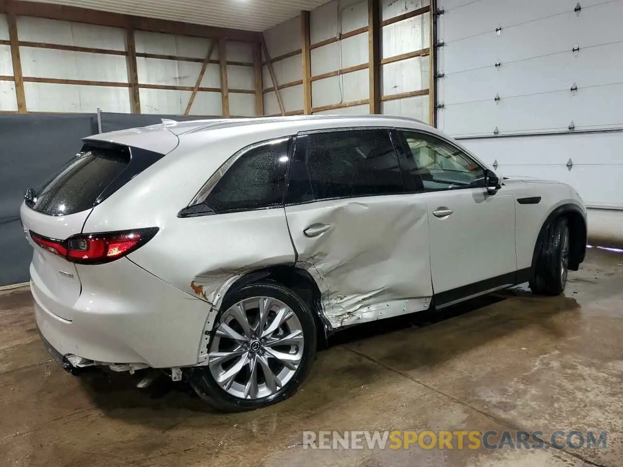 3 Фотография поврежденного автомобиля JM3KKDHD1R1168066 MAZDA CX-90 PREM 2024
