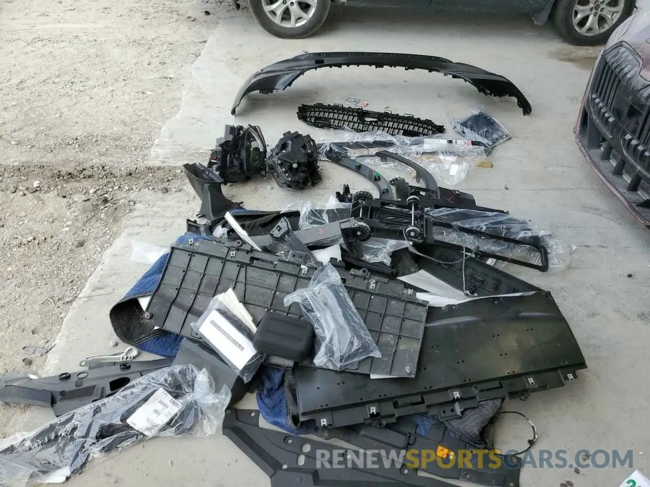 13 Photograph of a damaged car JM3KKDHD7R1116988 MAZDA CX-90 PREM 2024