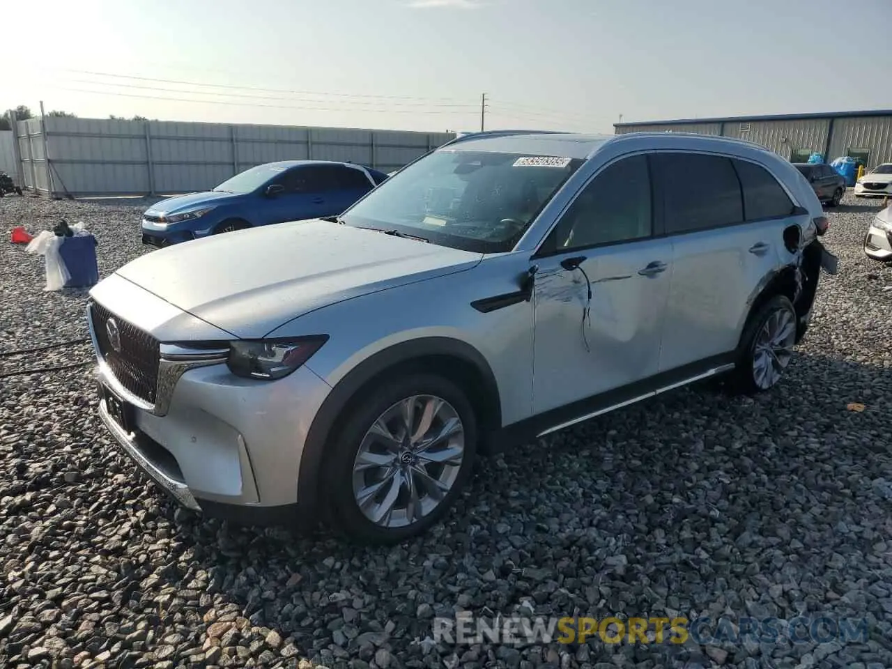 1 Фотография поврежденного автомобиля JM3KKDHDXR1165117 MAZDA CX-90 PREM 2024