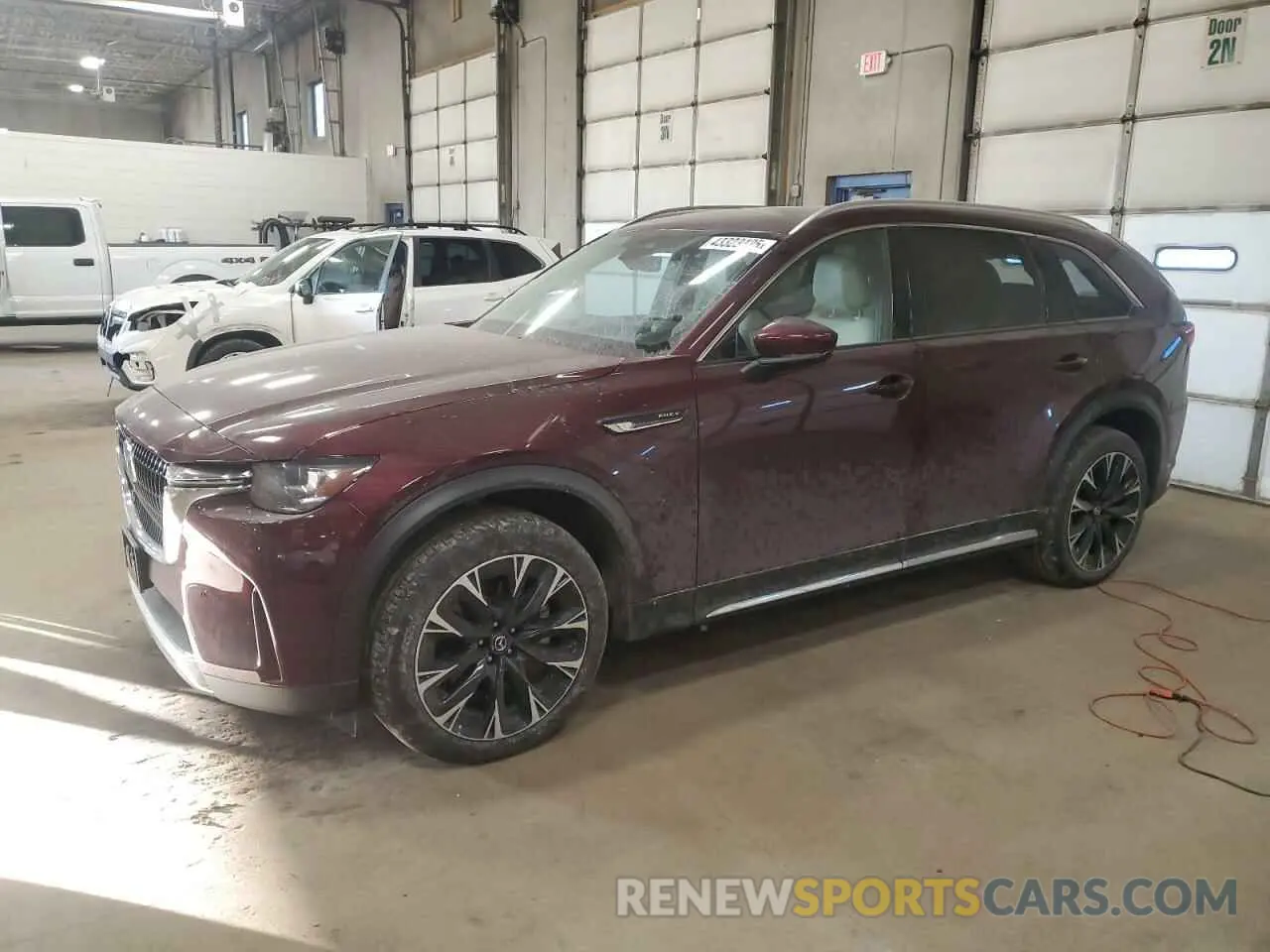 1 Фотография поврежденного автомобиля JM3KKEHA5R1114572 MAZDA CX-90 PREM 2024