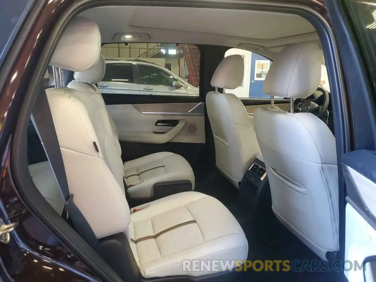 11 Фотография поврежденного автомобиля JM3KKEHA5R1114572 MAZDA CX-90 PREM 2024