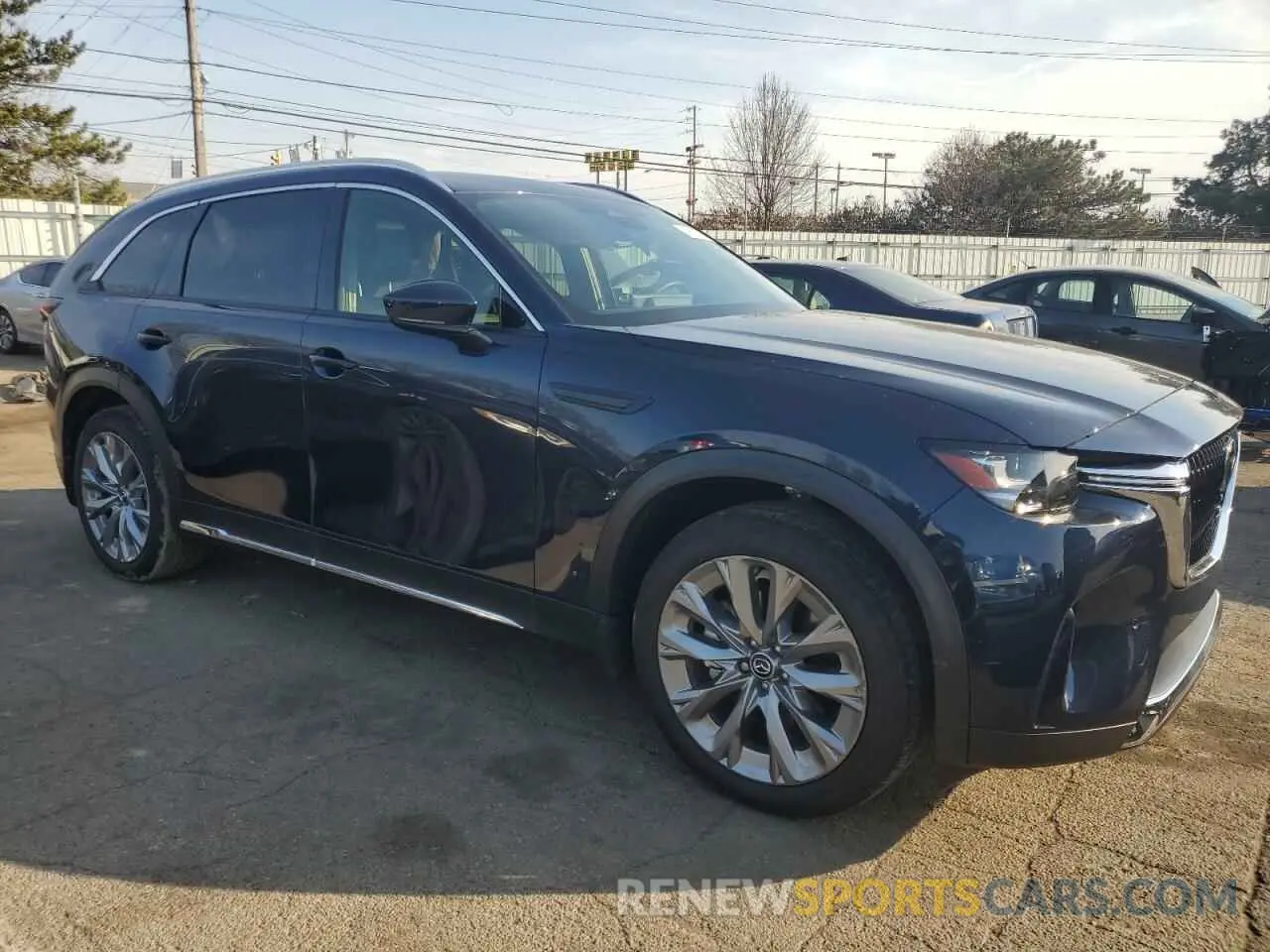 4 Фотография поврежденного автомобиля JM3KKEHD7R1175478 MAZDA CX-90 PREM 2024