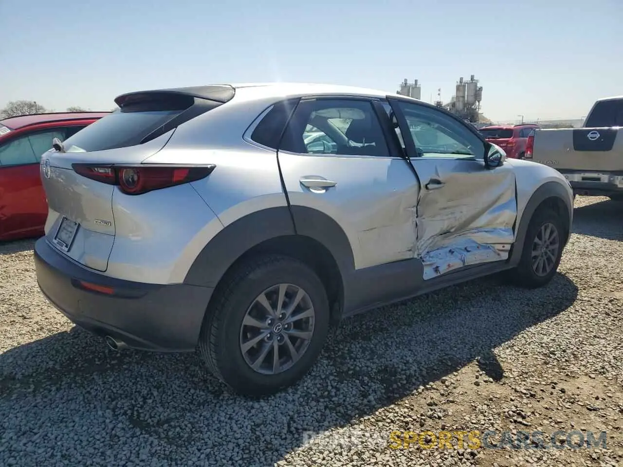 3 Фотография поврежденного автомобиля 3MVDMABL8LM135925 MAZDA CX30 2020