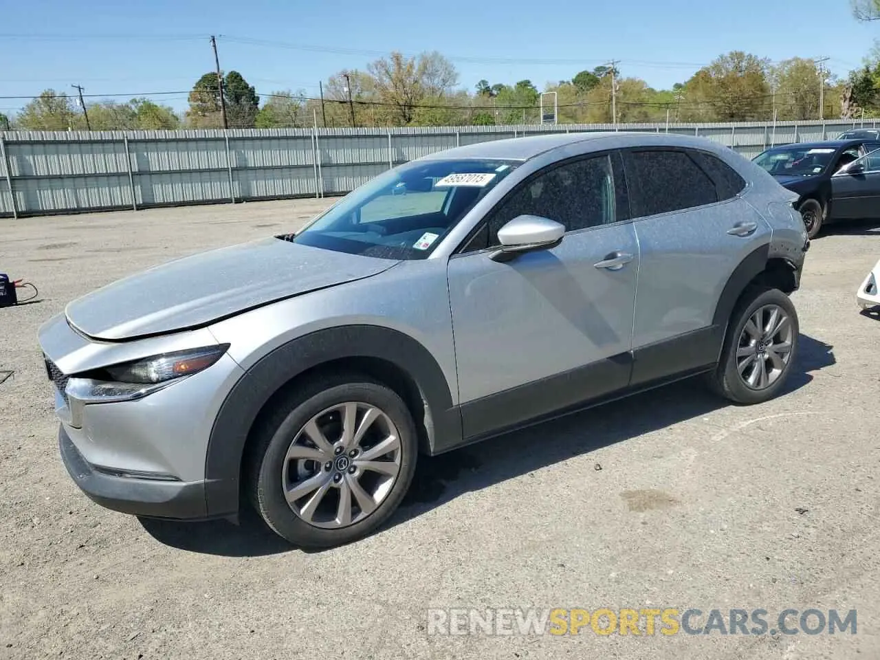 1 Photograph of a damaged car 3MVDMACL5LM106798 MAZDA CX30 2020