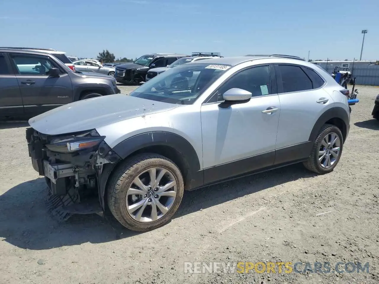 1 Photograph of a damaged car 3MVDMACL5LM136111 MAZDA CX30 2020