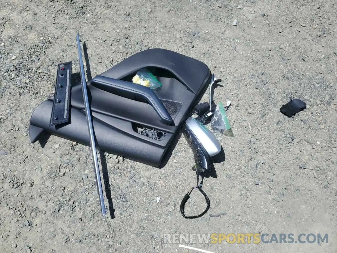 13 Photograph of a damaged car 3MVDMACL5LM136111 MAZDA CX30 2020