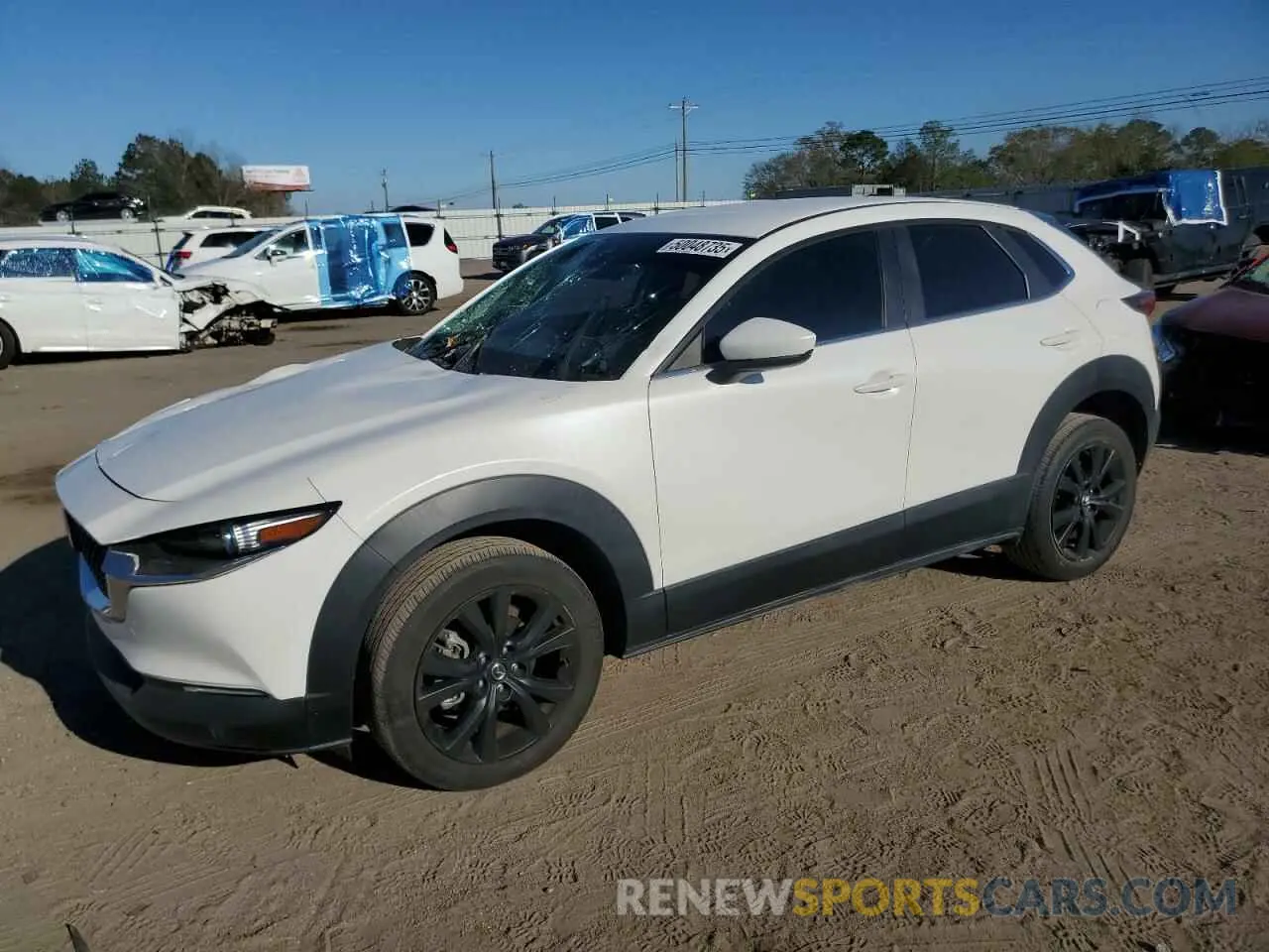 1 Photograph of a damaged car 3MVDMACLXLM112175 MAZDA CX30 2020