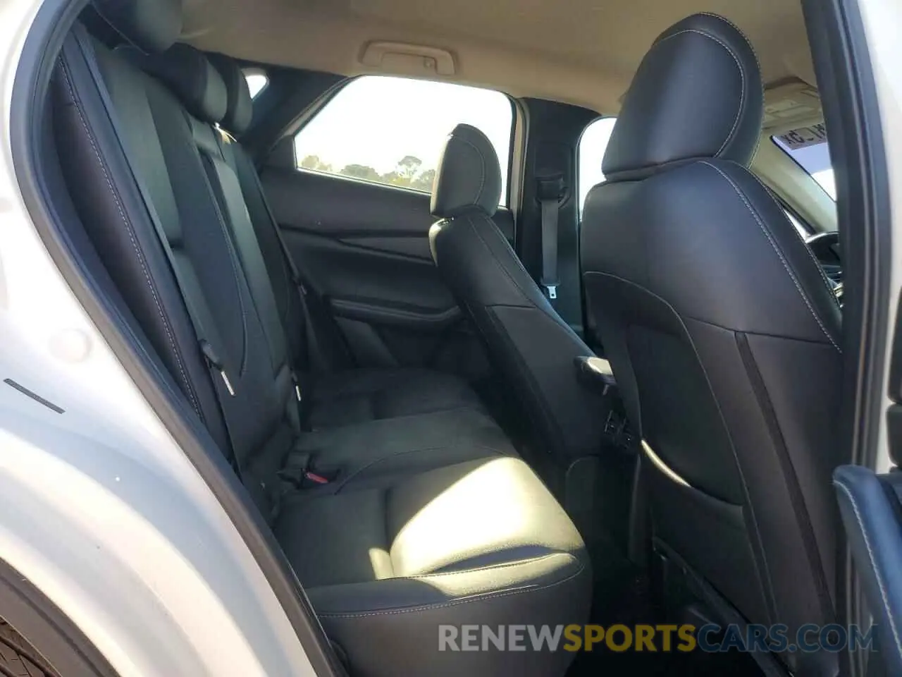 11 Photograph of a damaged car 3MVDMACLXLM112175 MAZDA CX30 2020