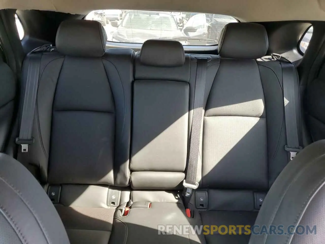 10 Photograph of a damaged car 3MVDMAEM2LM134841 MAZDA CX30 2020