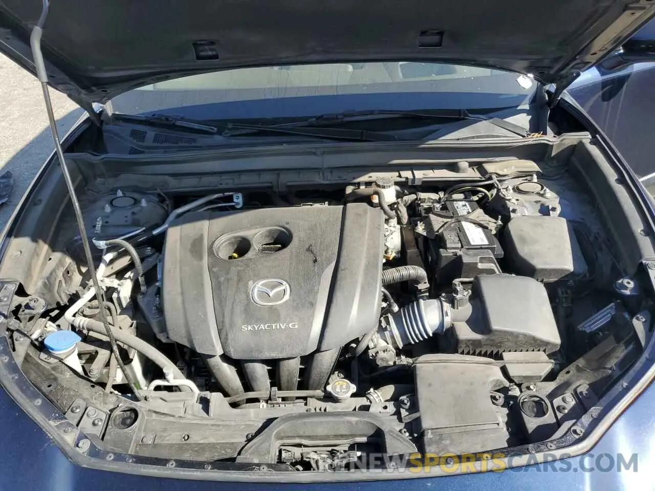 12 Photograph of a damaged car 3MVDMAEM2LM134841 MAZDA CX30 2020