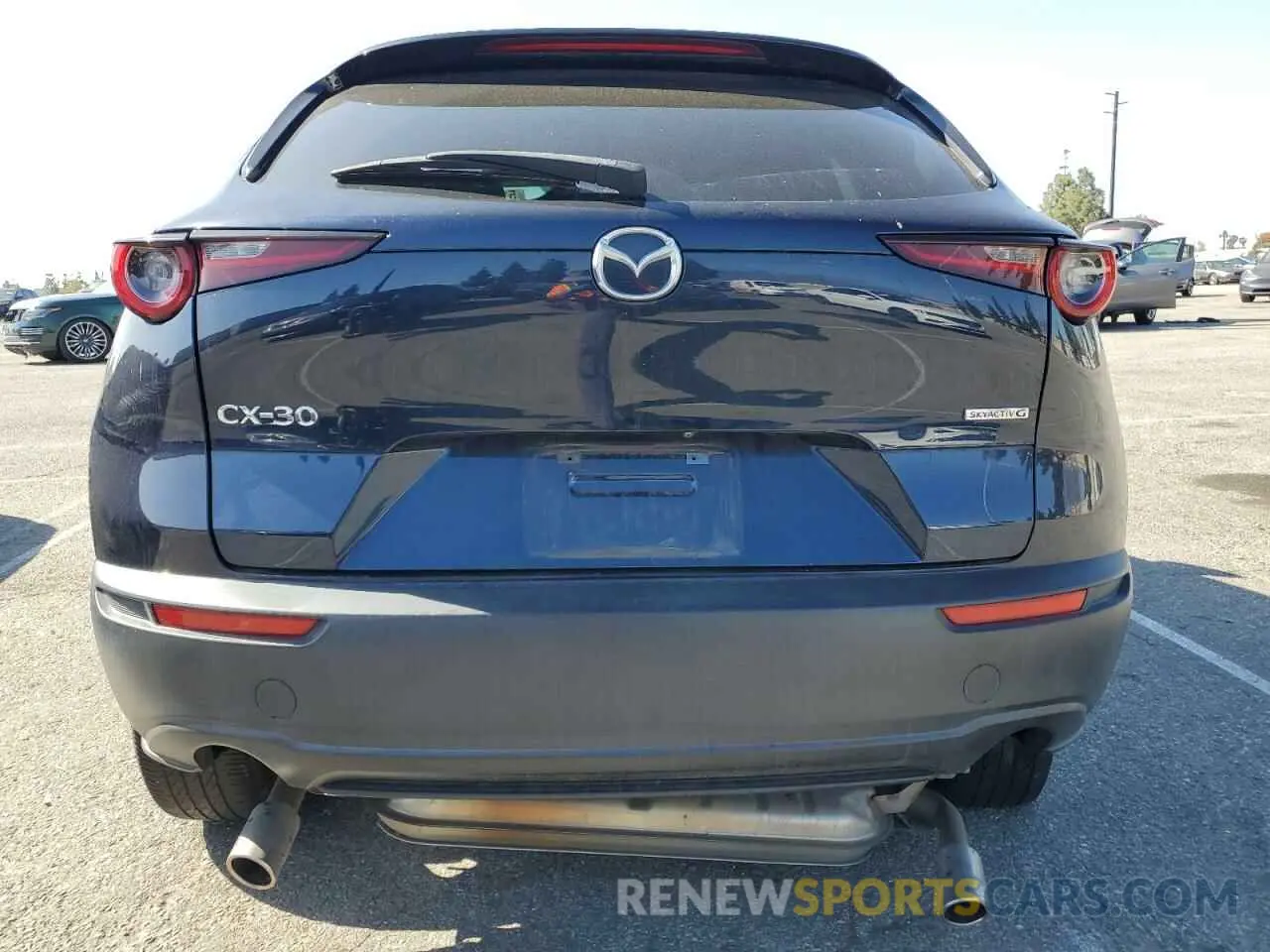 6 Photograph of a damaged car 3MVDMAEM2LM134841 MAZDA CX30 2020