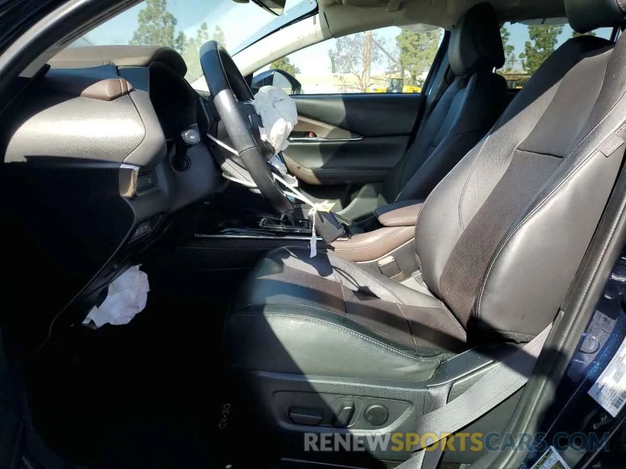 7 Photograph of a damaged car 3MVDMAEM2LM134841 MAZDA CX30 2020