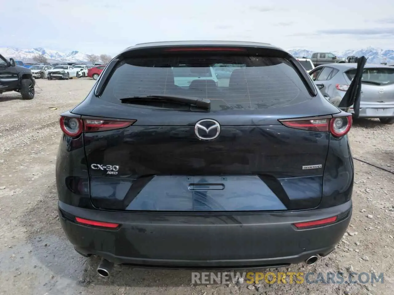 6 Photograph of a damaged car 3MVDMBBL3LM128600 MAZDA CX30 2020