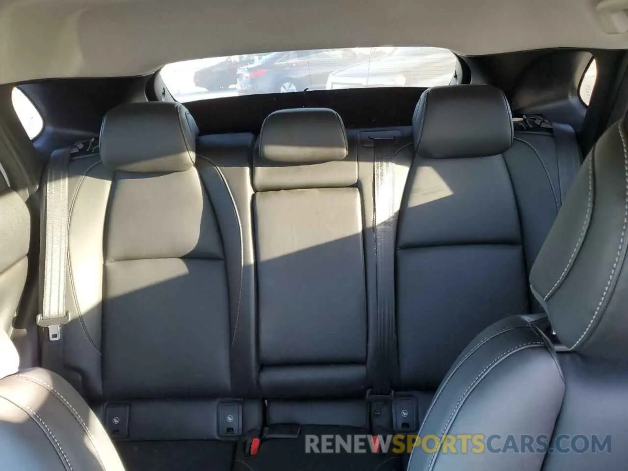 10 Photograph of a damaged car 3MVDMBCL1LM115794 MAZDA CX30 2020