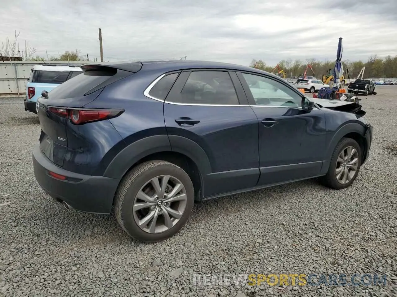 3 Фотография поврежденного автомобиля 3MVDMBCL2LM119689 MAZDA CX30 2020