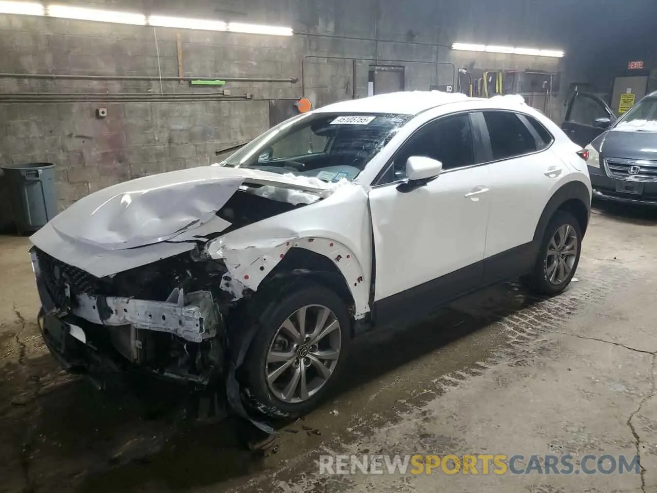 1 Фотография поврежденного автомобиля 3MVDMBCLXLM117415 MAZDA CX30 2020