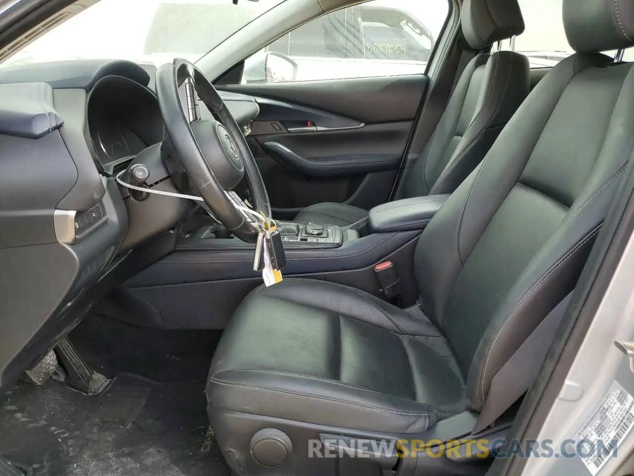 7 Photograph of a damaged car 3MVDMBCLXLM121349 MAZDA CX30 2020
