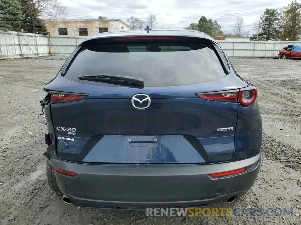 6 Photograph of a damaged car 3MVDMBDL2LM107878 MAZDA CX30 2020
