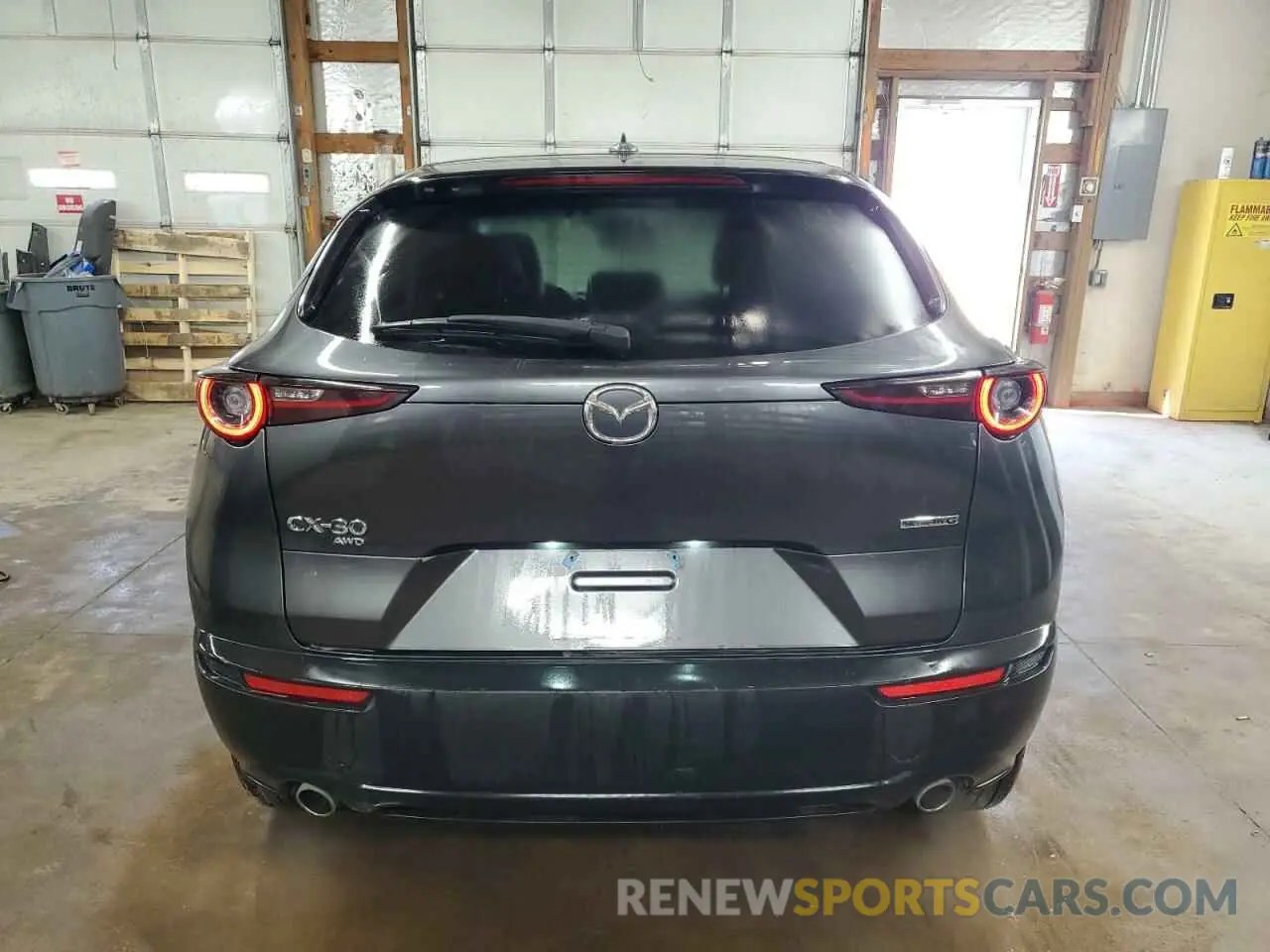 6 Фотография поврежденного автомобиля 3MVDMBDL3LM104682 MAZDA CX30 2020