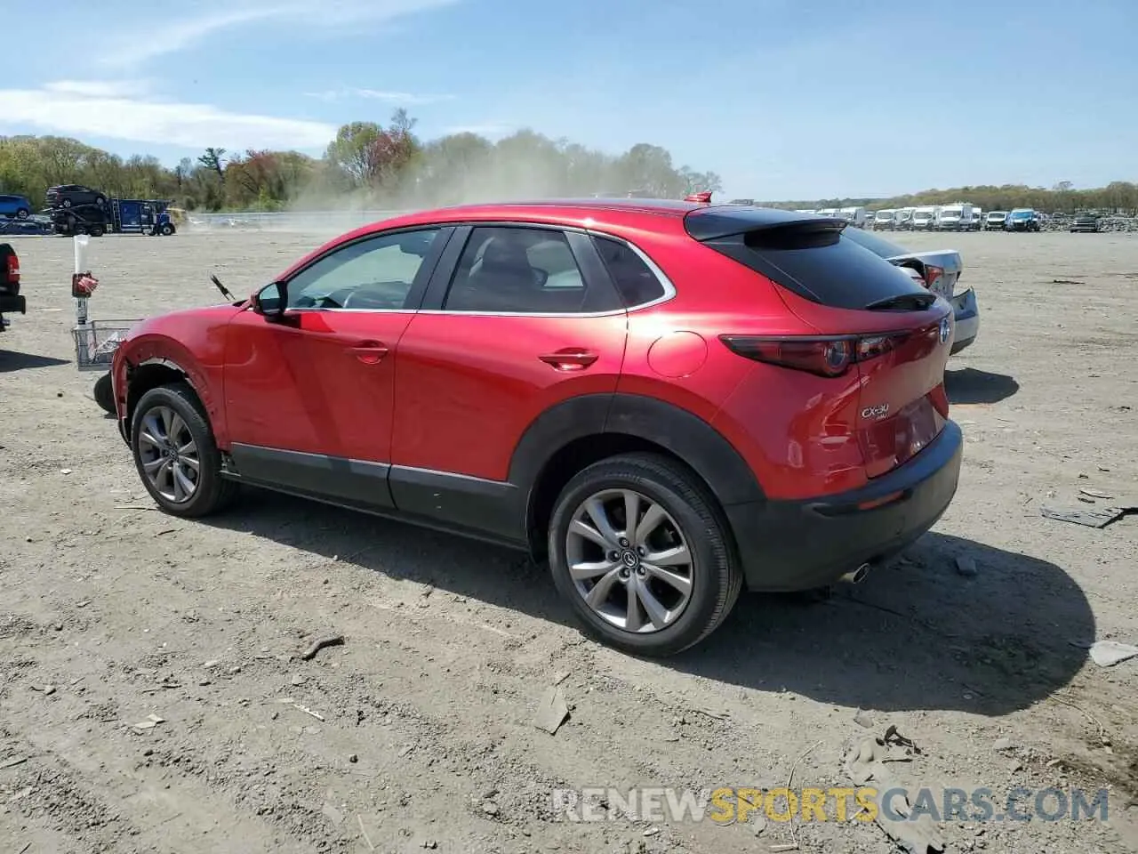2 Photograph of a damaged car 3MVDMBDL5LM132094 MAZDA CX30 2020