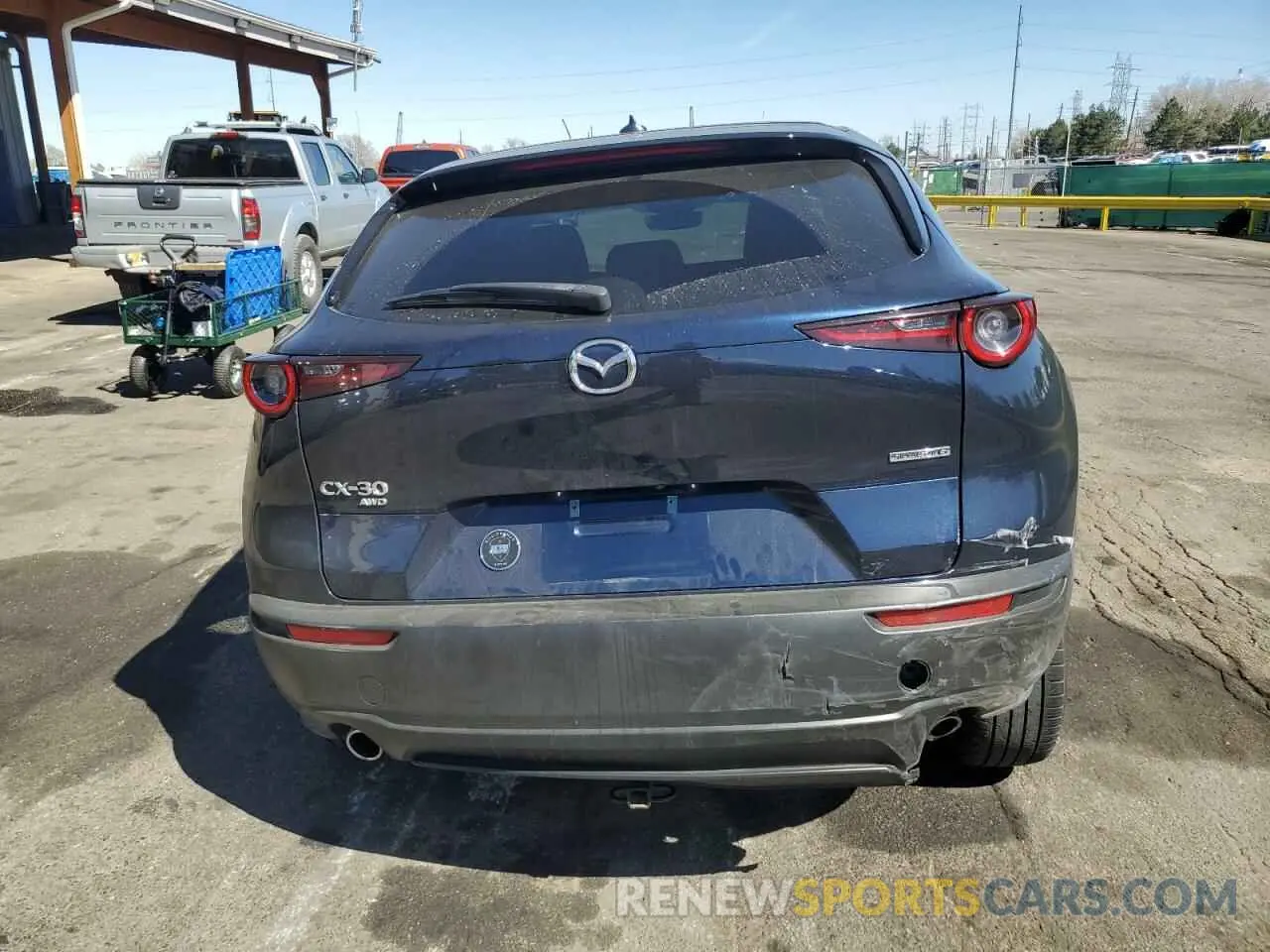 6 Photograph of a damaged car 3MVDMBDL6LM114798 MAZDA CX30 2020