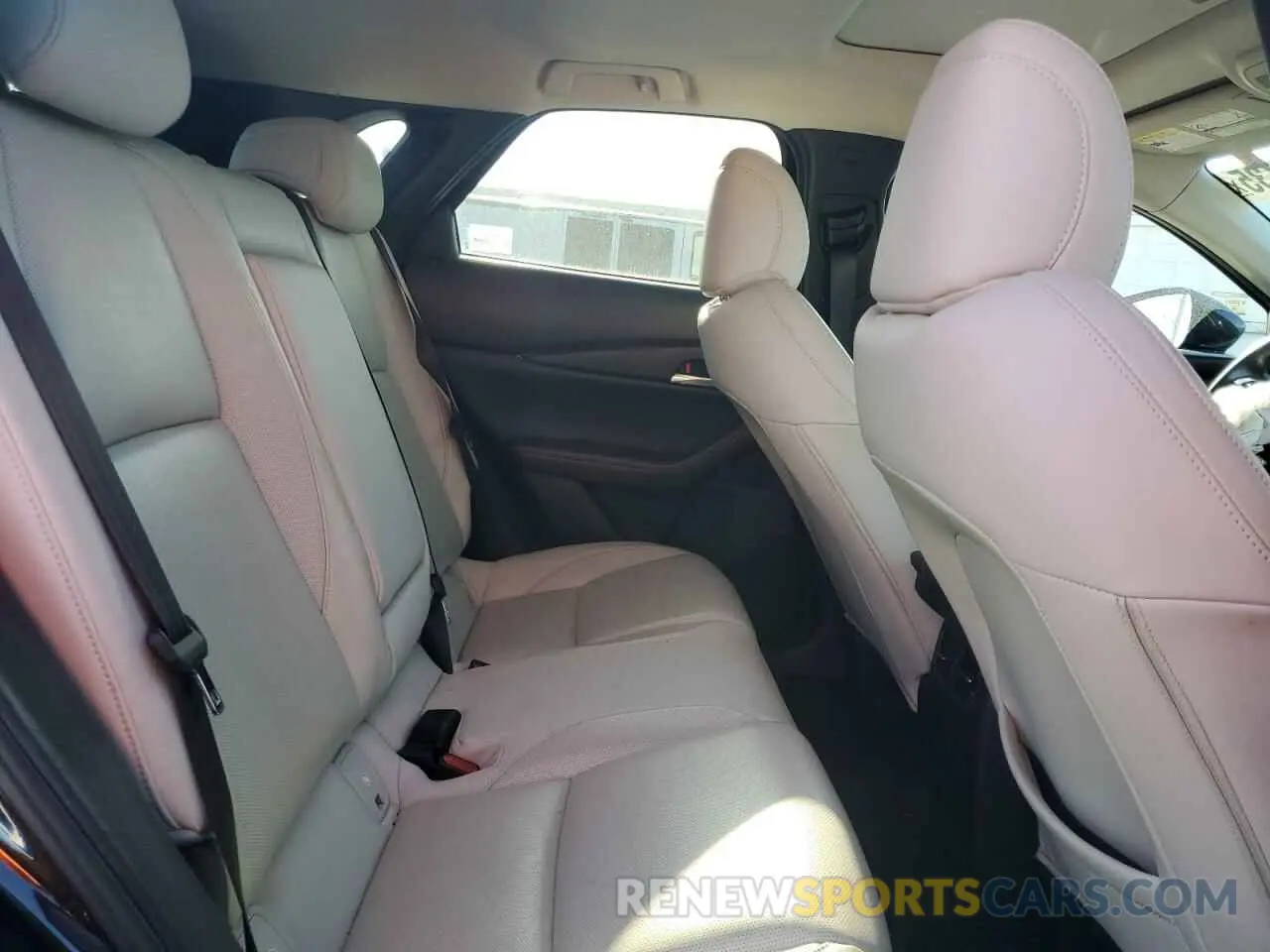 11 Фотография поврежденного автомобиля 3MVDMBEM3LM126527 MAZDA CX30 2020