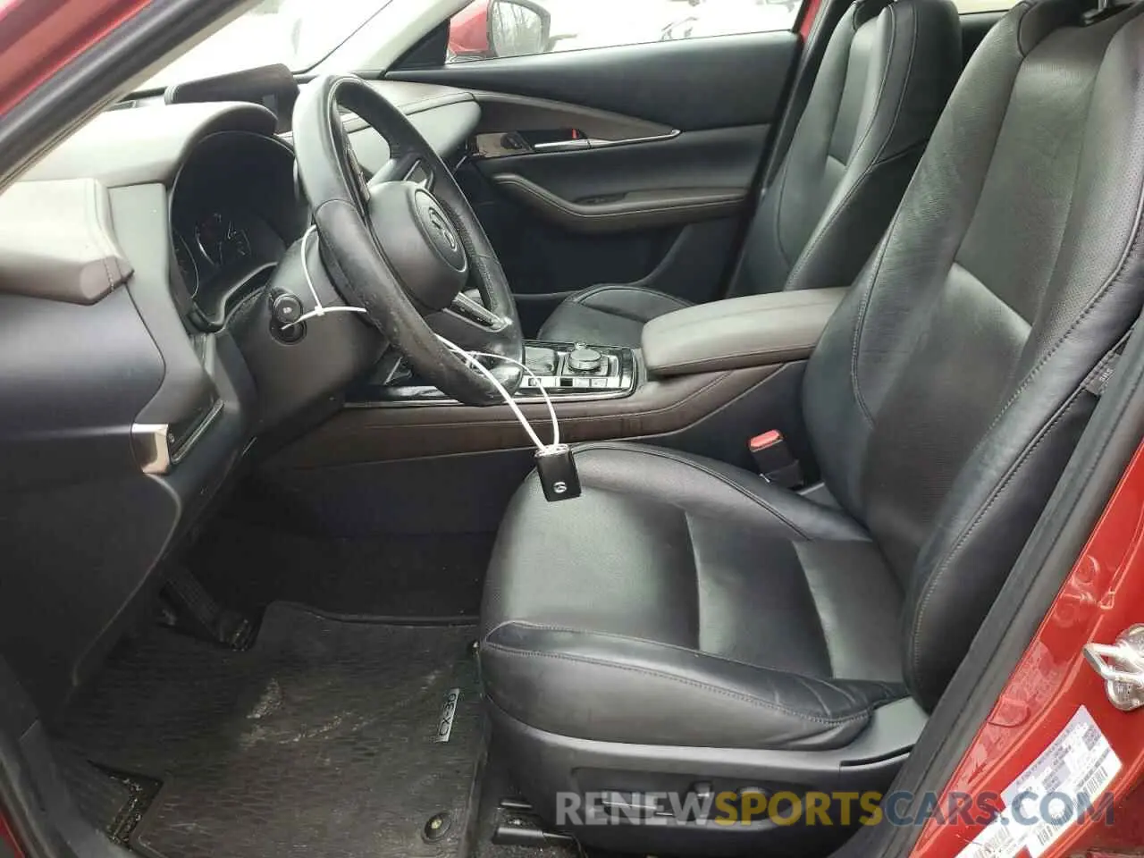 7 Фотография поврежденного автомобиля 3MVDMBEM4LM135849 MAZDA CX30 2020
