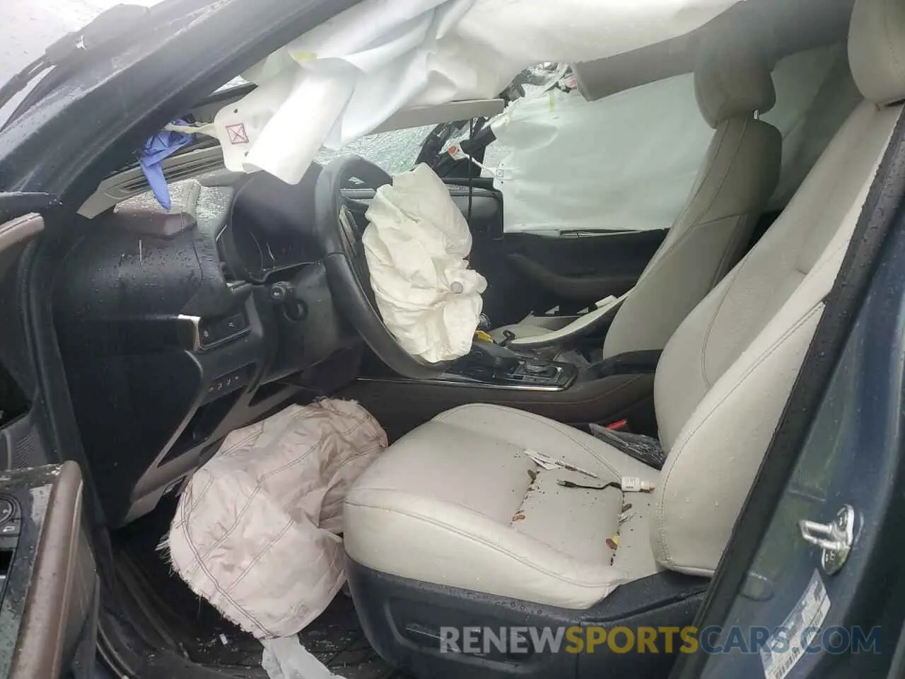 7 Photograph of a damaged car 3MVDMBEM7LM114168 MAZDA CX30 2020