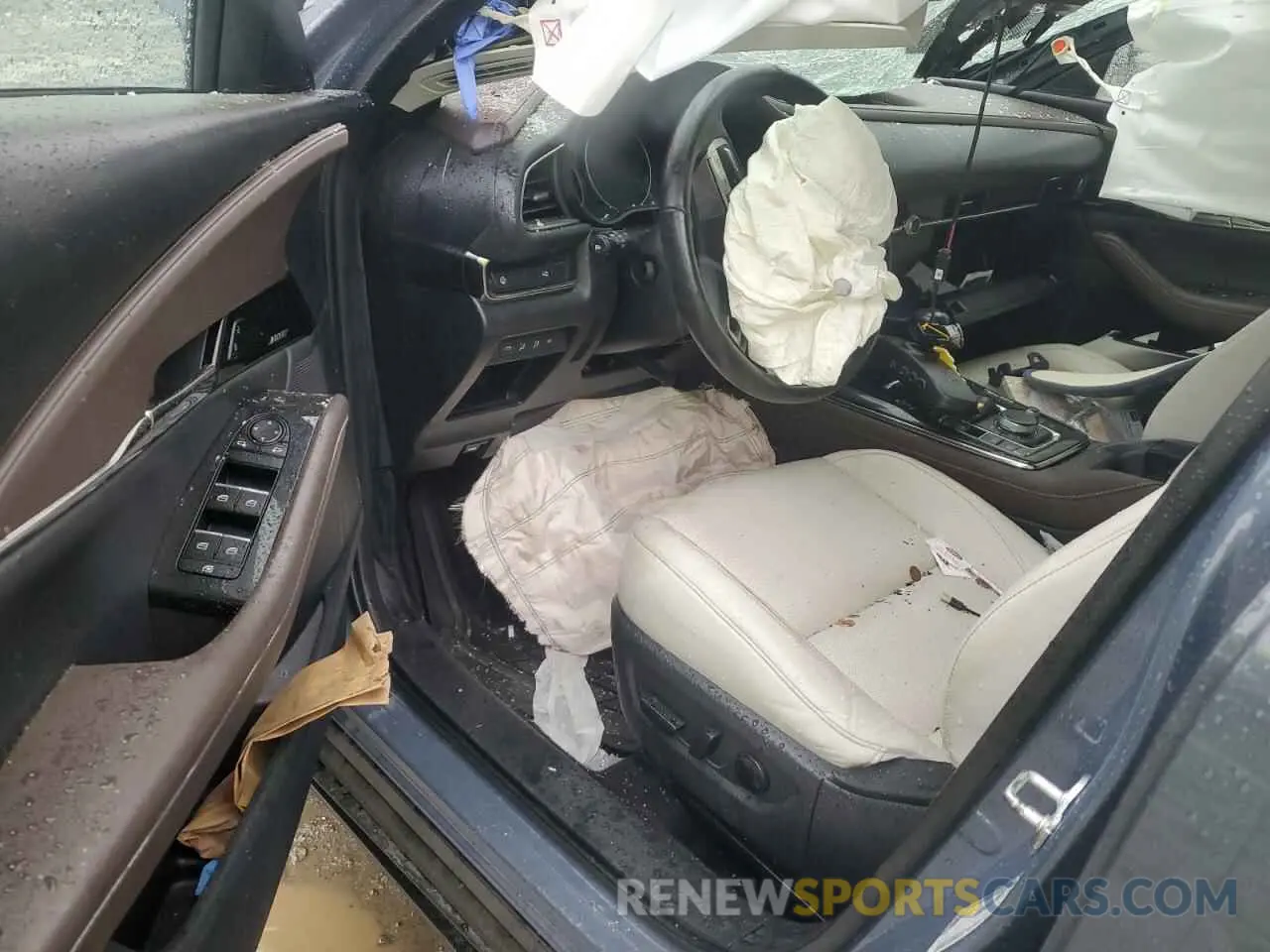 8 Photograph of a damaged car 3MVDMBEM7LM114168 MAZDA CX30 2020