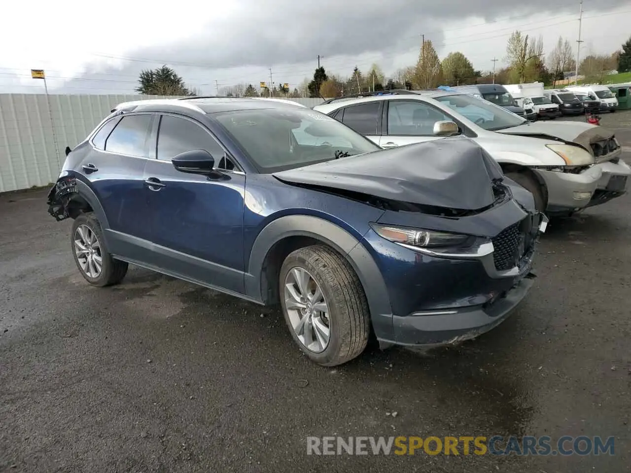 4 Фотография поврежденного автомобиля 3MVDMBEM8LM121954 MAZDA CX30 2020