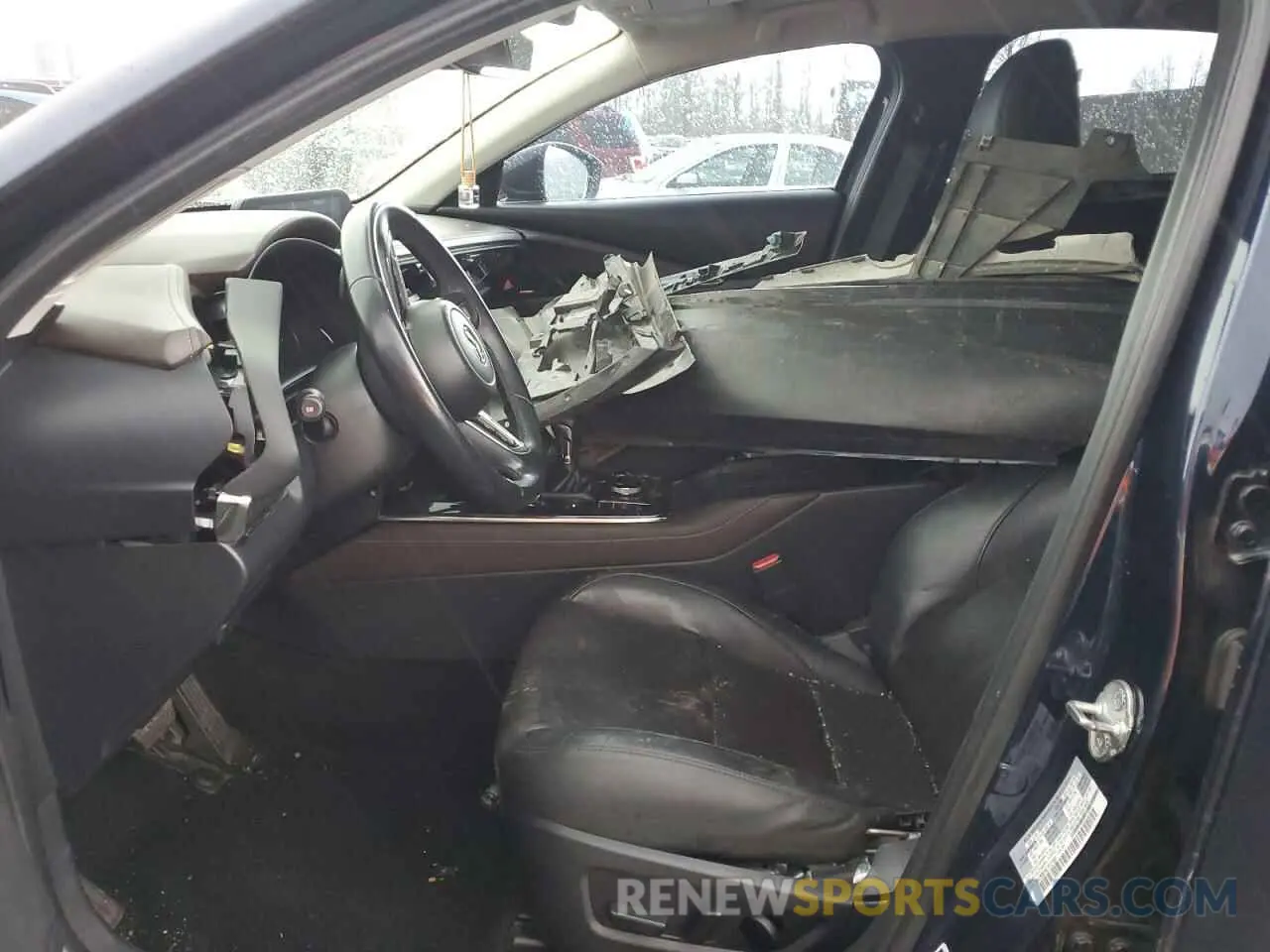 7 Фотография поврежденного автомобиля 3MVDMBEM8LM121954 MAZDA CX30 2020