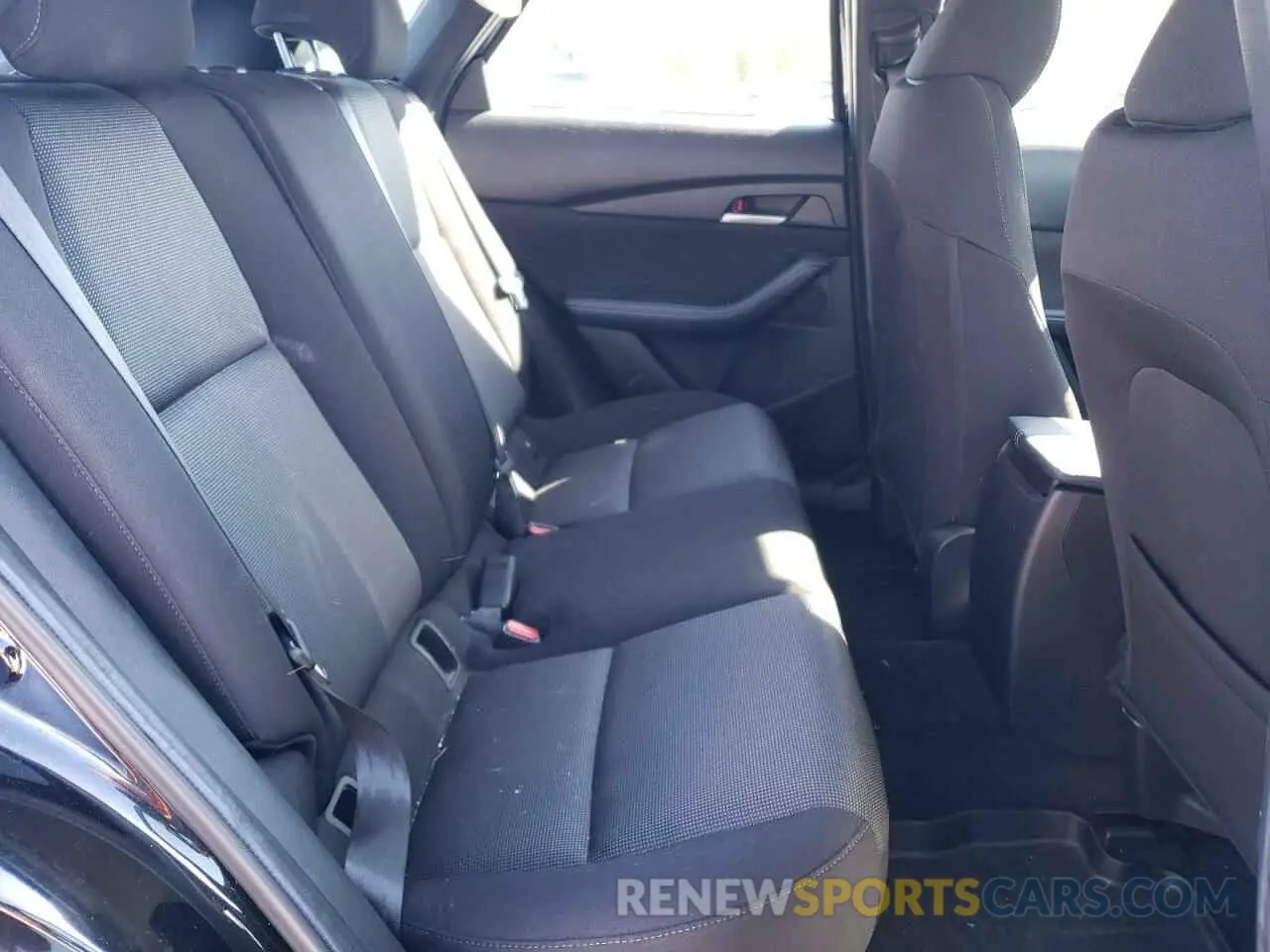 11 Photograph of a damaged car 3MVDMAAL6MM212732 MAZDA CX30 2021
