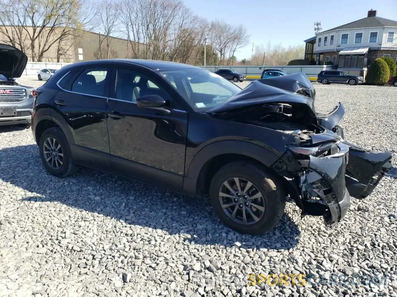 4 Photograph of a damaged car 3MVDMAAL6MM212732 MAZDA CX30 2021