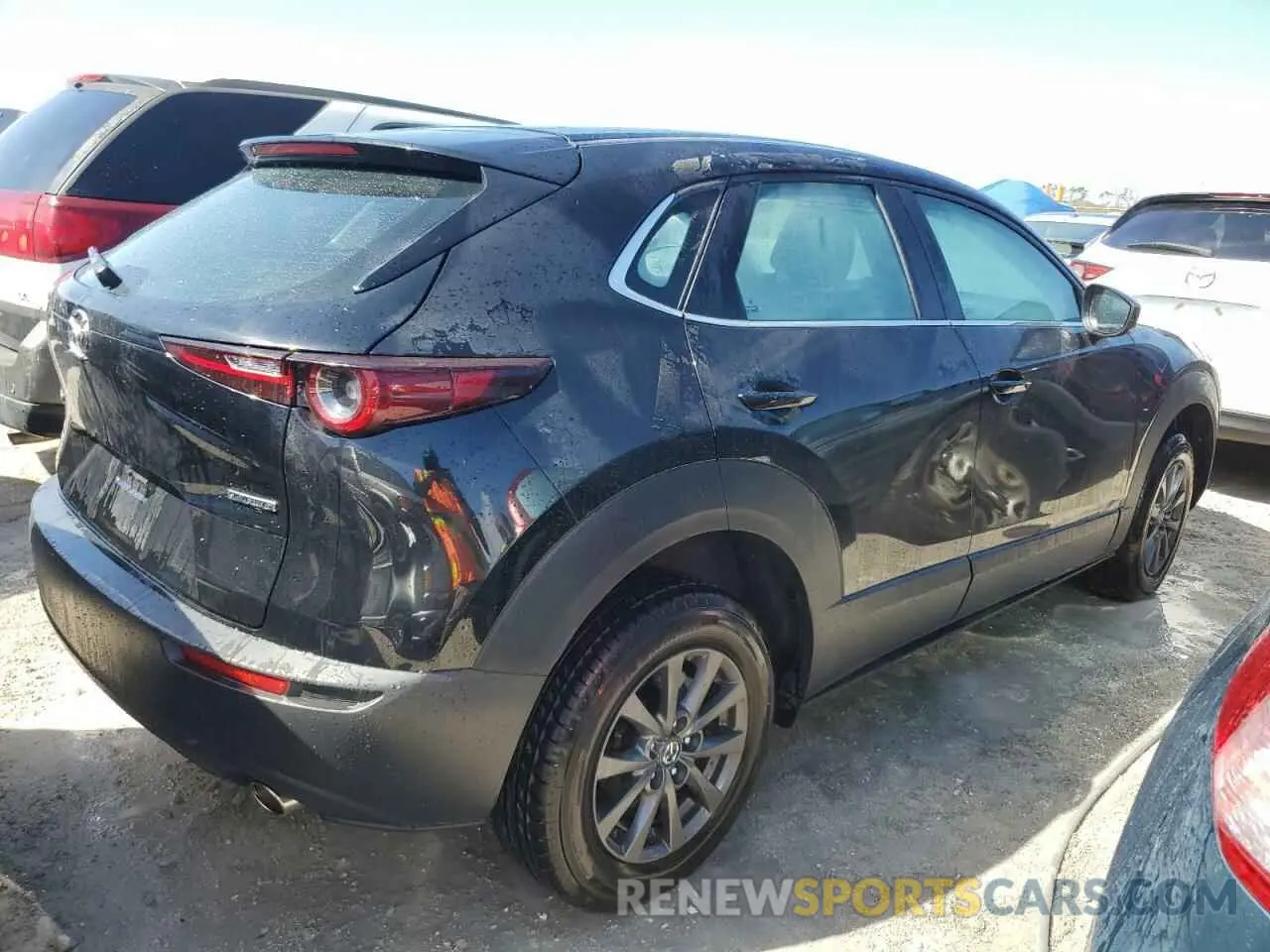 3 Photograph of a damaged car 3MVDMAAL6MM257511 MAZDA CX30 2021