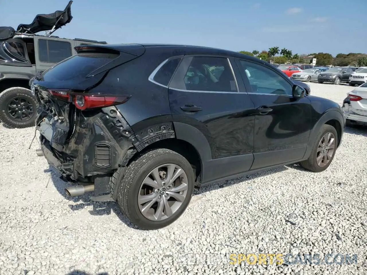 3 Фотография поврежденного автомобиля 3MVDMABL3MM200360 MAZDA CX30 2021