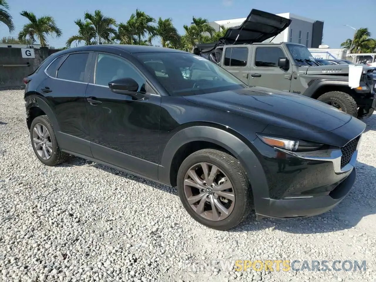 4 Фотография поврежденного автомобиля 3MVDMABL3MM200360 MAZDA CX30 2021