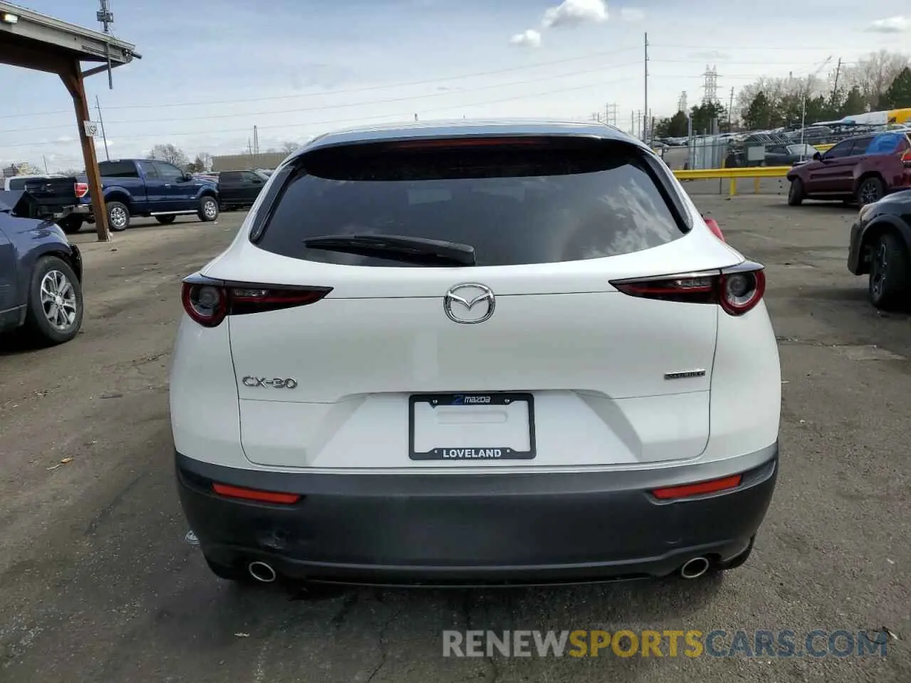 6 Photograph of a damaged car 3MVDMABL3MM239370 MAZDA CX30 2021