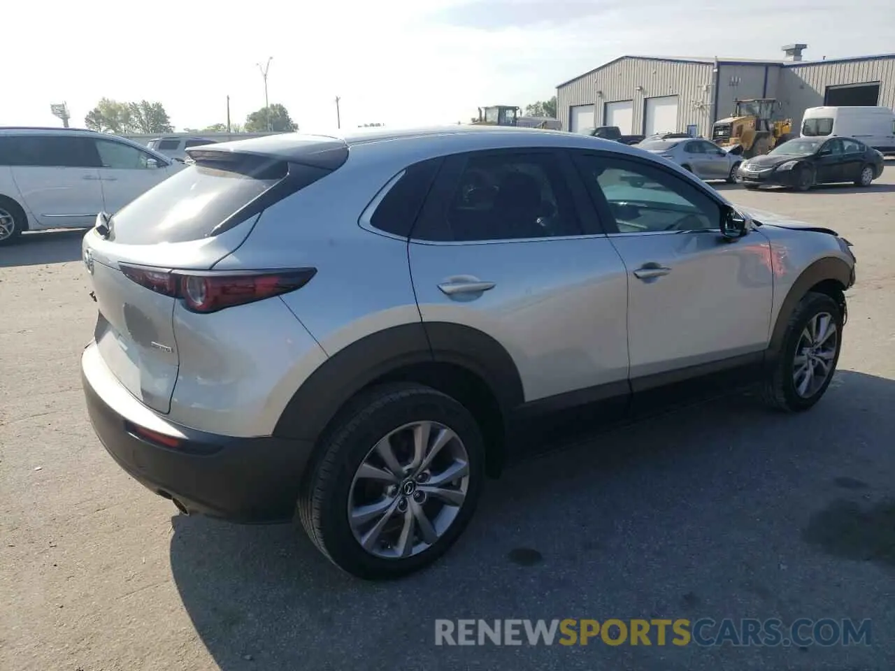 3 Photograph of a damaged car 3MVDMABL5MM308933 MAZDA CX30 2021