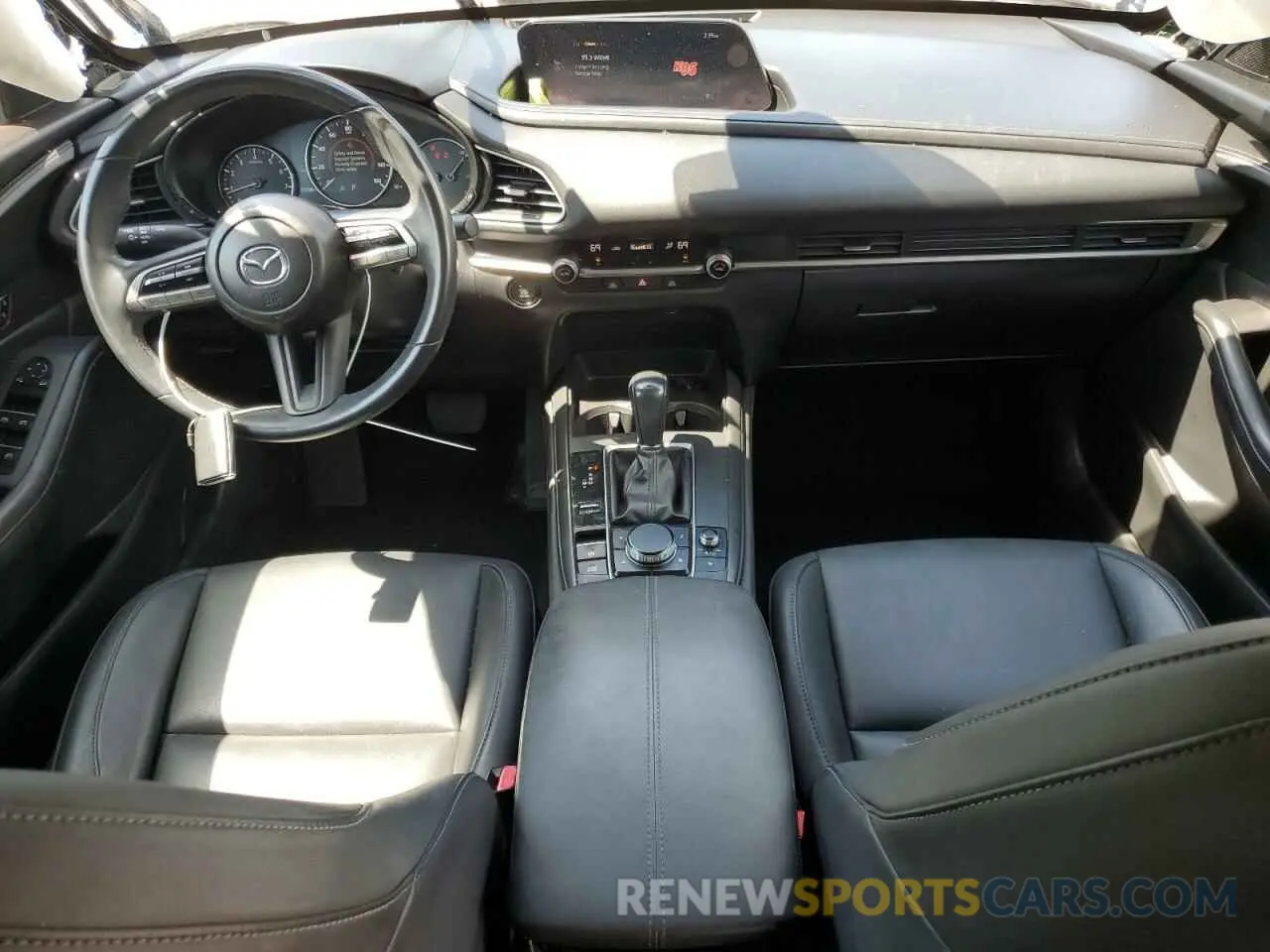 8 Фотография поврежденного автомобиля 3MVDMABL7MM241929 MAZDA CX30 2021