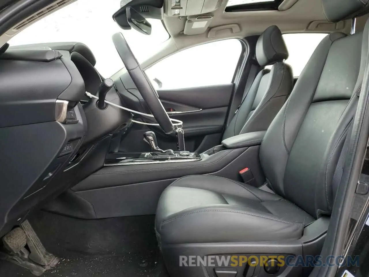 7 Photograph of a damaged car 3MVDMBAYXMM309787 MAZDA CX30 2021