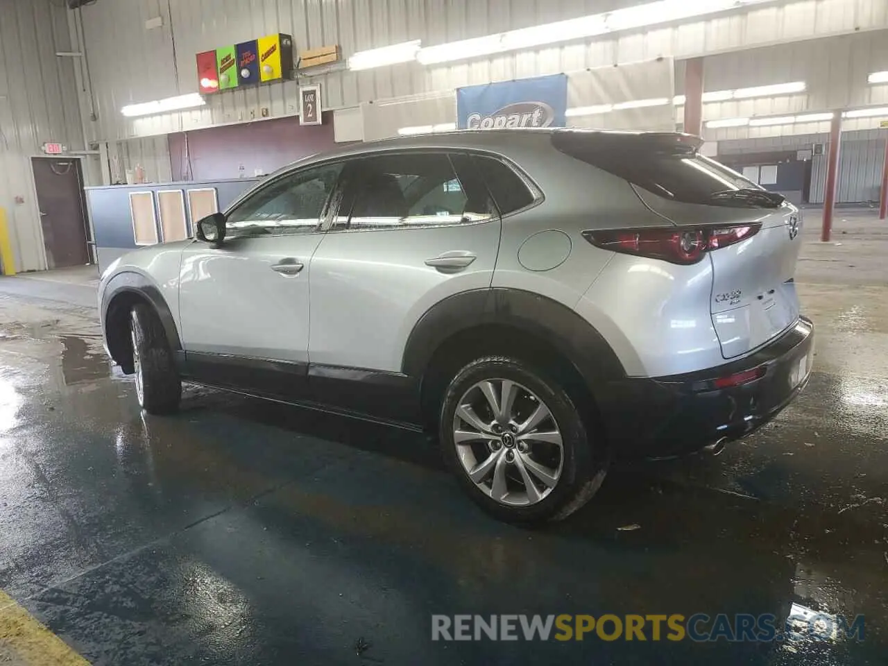 2 Photograph of a damaged car 3MVDMBBL0MM305606 MAZDA CX30 2021