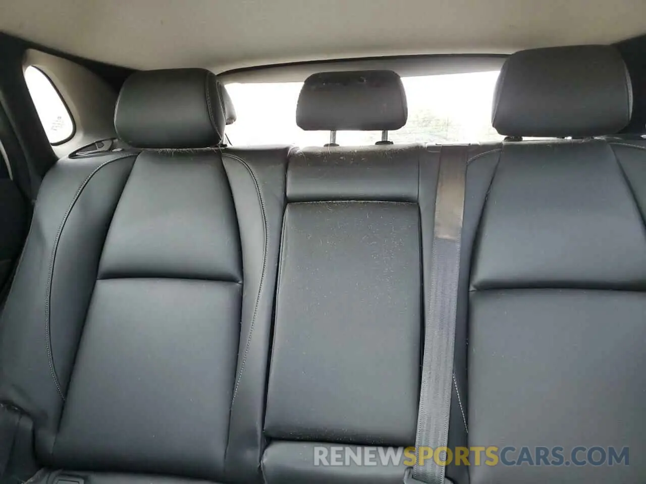 10 Photograph of a damaged car 3MVDMBBL1MM213629 MAZDA CX30 2021