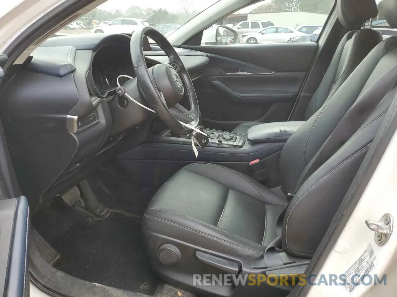 7 Photograph of a damaged car 3MVDMBBL1MM213629 MAZDA CX30 2021