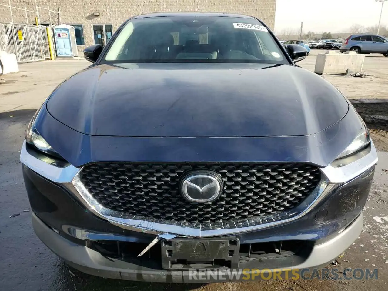 5 Фотография поврежденного автомобиля 3MVDMBBL1MM318977 MAZDA CX30 2021