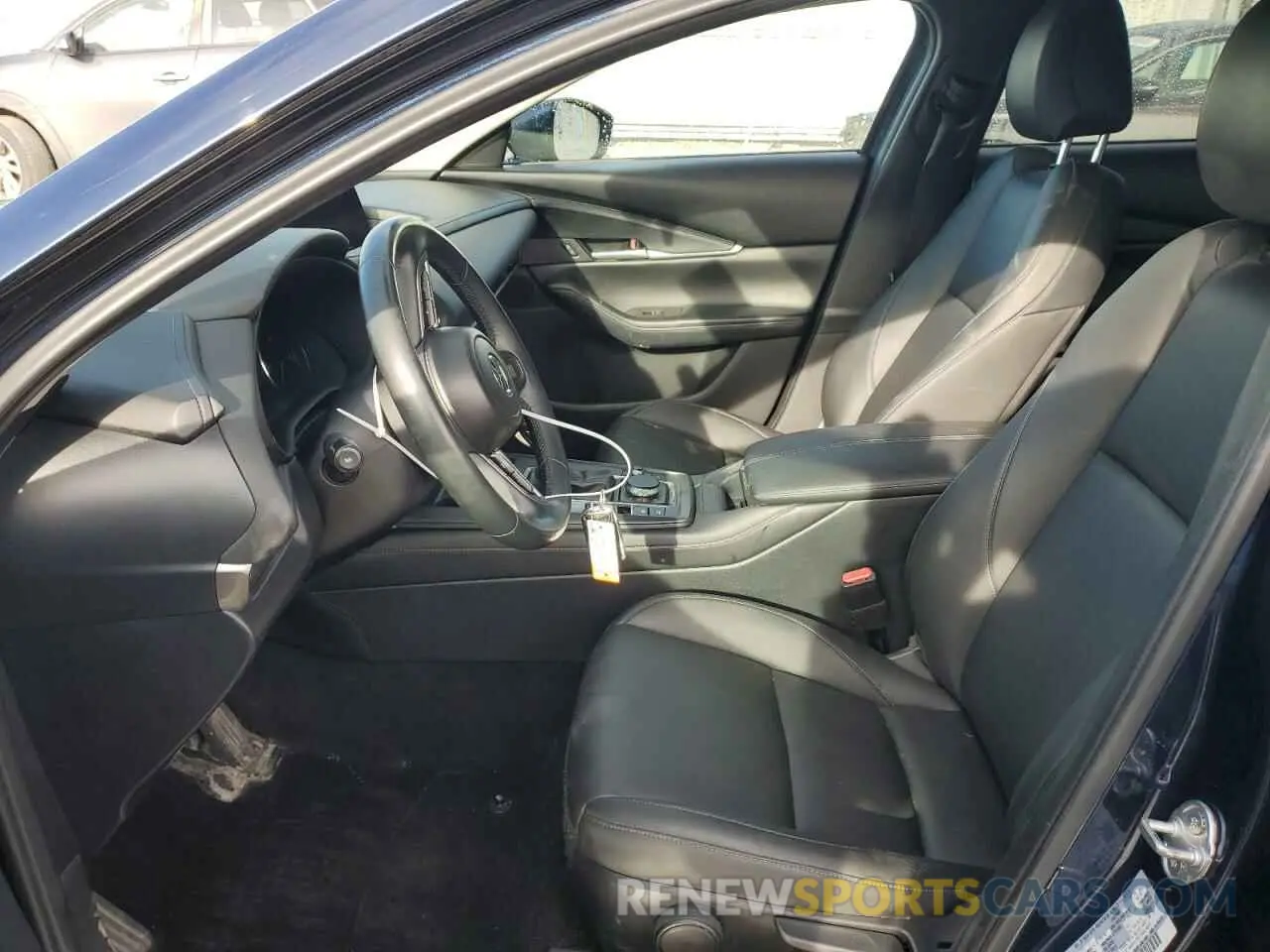 7 Фотография поврежденного автомобиля 3MVDMBBL1MM318977 MAZDA CX30 2021
