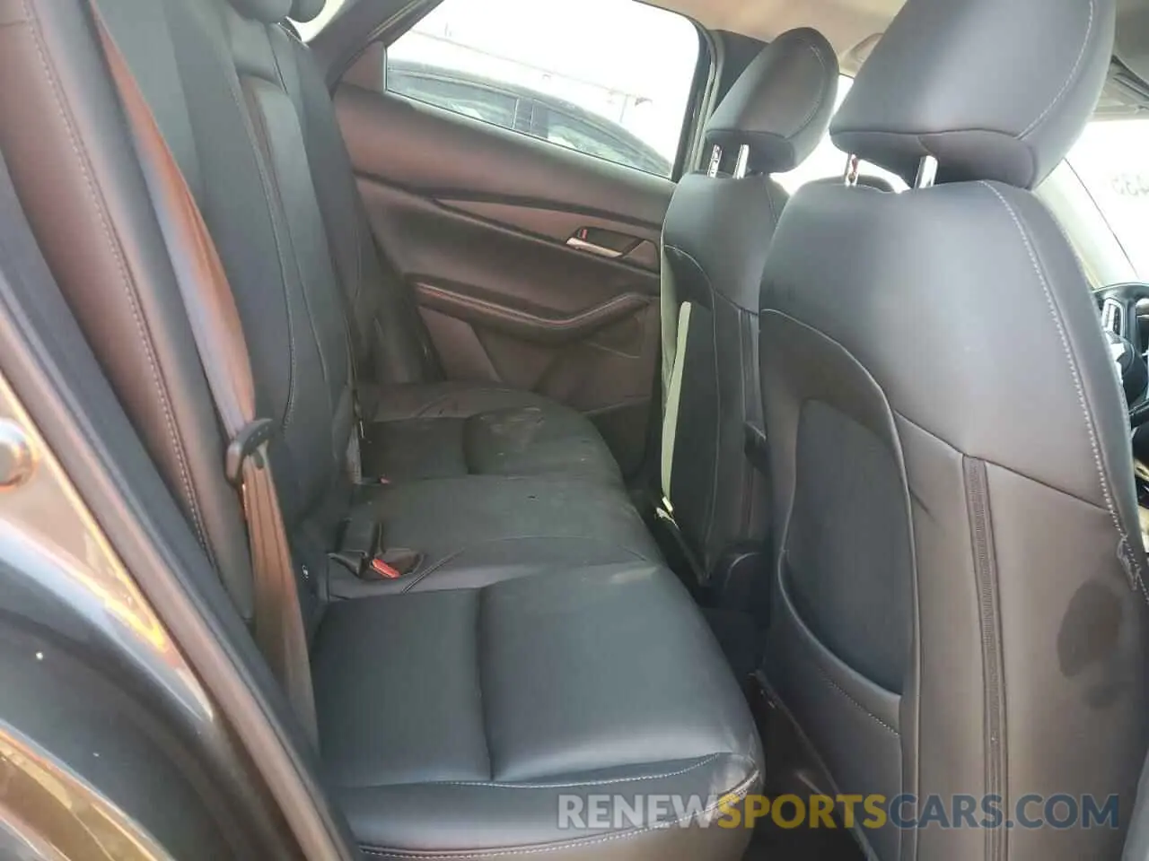 11 Фотография поврежденного автомобиля 3MVDMBBL2MM316798 MAZDA CX30 2021