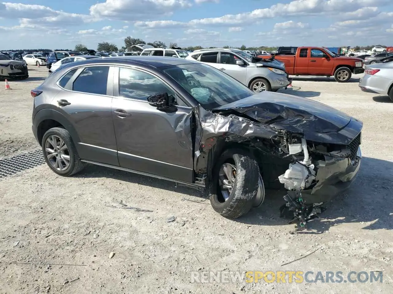 4 Фотография поврежденного автомобиля 3MVDMBBL4MM305687 MAZDA CX30 2021