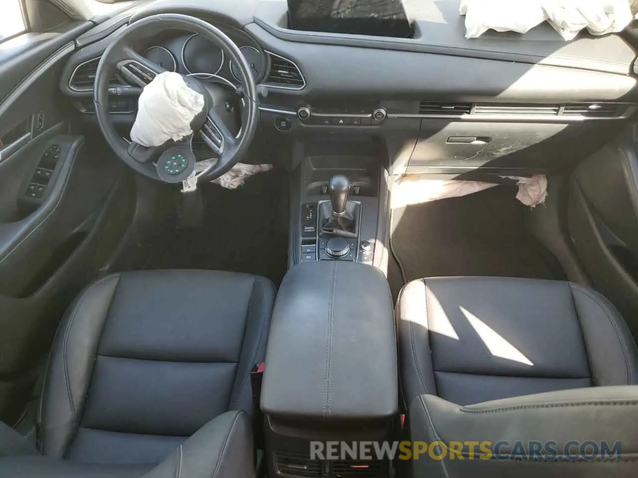 8 Фотография поврежденного автомобиля 3MVDMBBL4MM305687 MAZDA CX30 2021